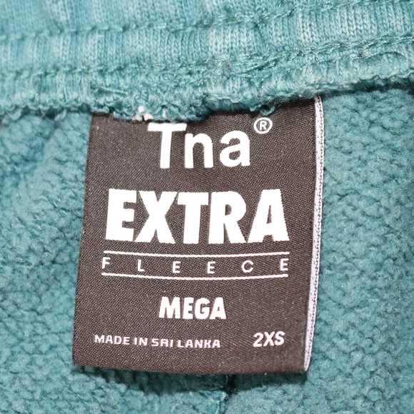 Aritzia TNA Extra Fleece Mega Sweatpant - Picture 7 of 12